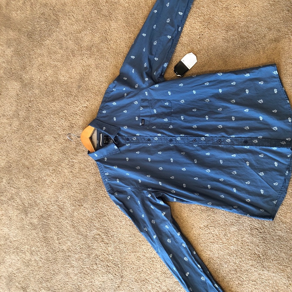 RVCA med button down new NWT